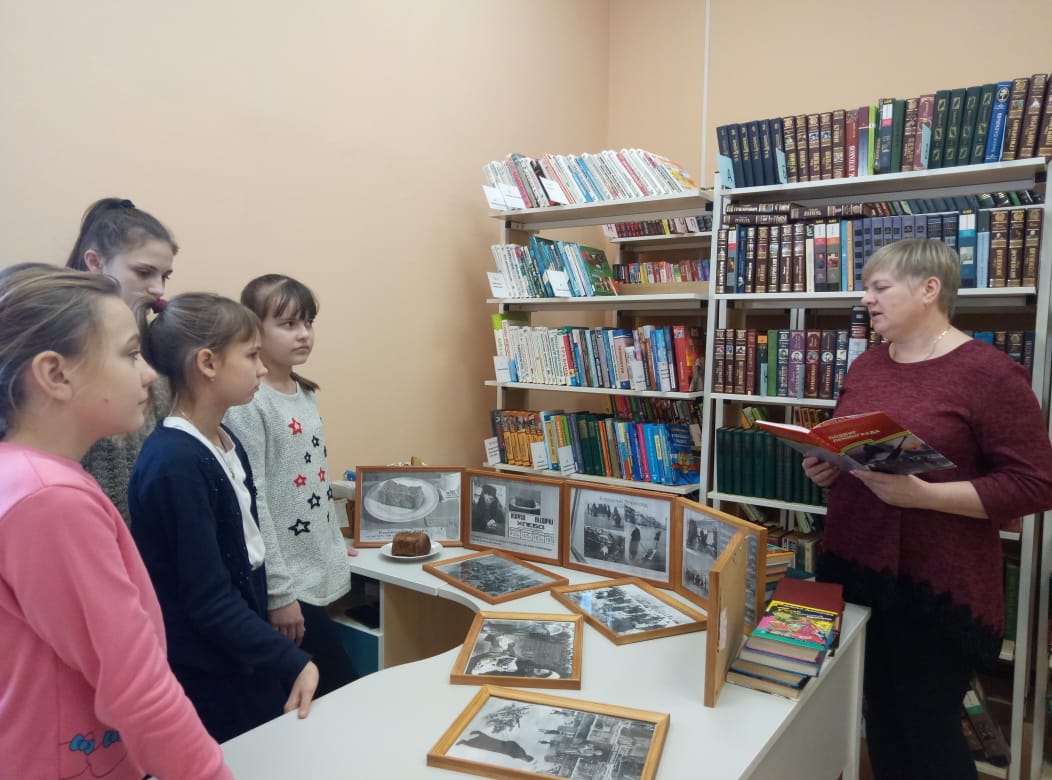 Акции памяти "Блокадный хлеб" Акции памяти "Блокадный хлеб"
